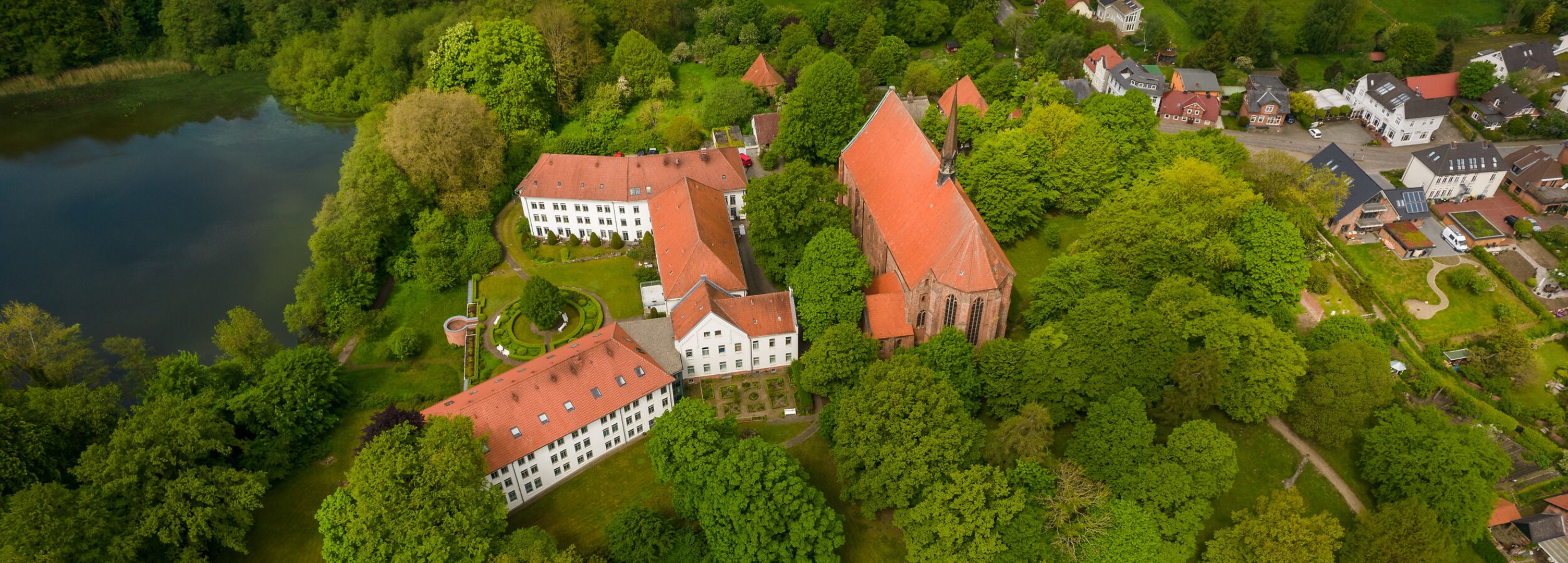 Luftaufnahme Kloster Bordesholm