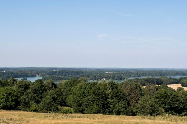 Luftaufnahme des Naturparks Westensee vom Tüteberg