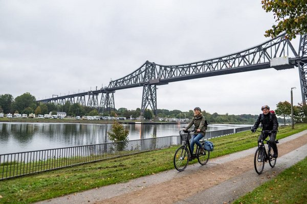 Radwege NOK Rendsburg Eisenbahnhochbrücke "Eiserne Lady"