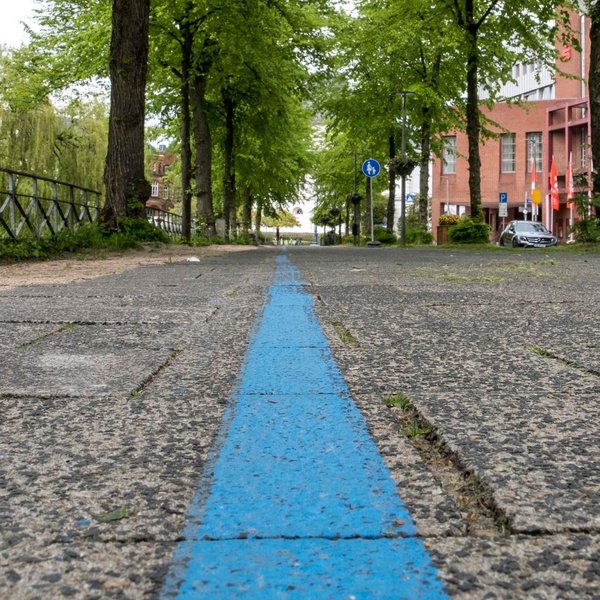 Blue Line (© Peter Lühr)